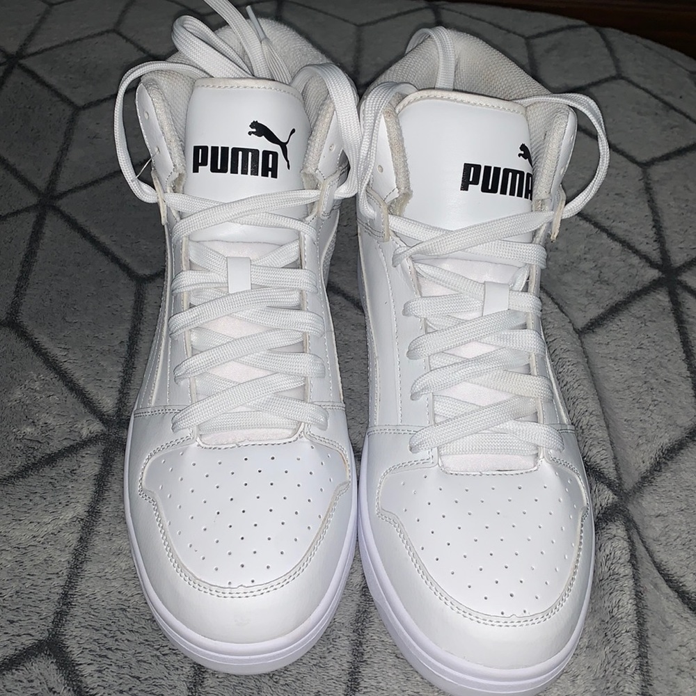 Puma sneakers